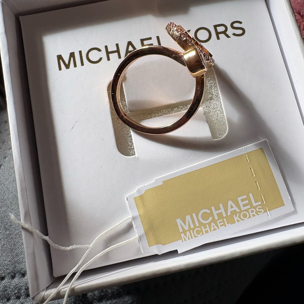 NWT! Michael Kors Ring size 5 - Picture 4 of 12